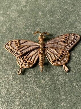 Antique  Butterfly Brooch - Gold Tone